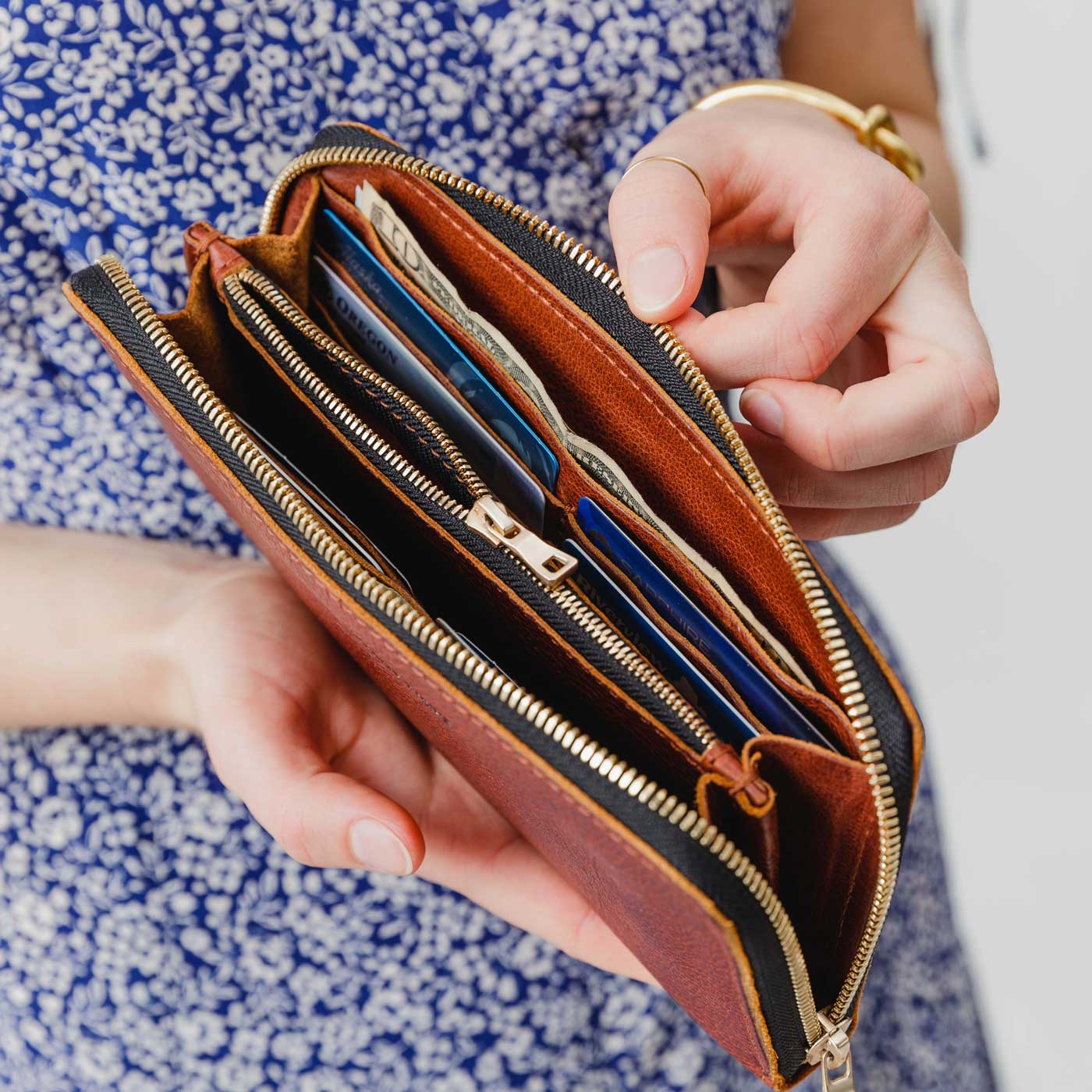 PU Leather Long Wallets for Women Credit Card Holder Zipper Clutch Purses  Heart Embroidery Money Bag Wallet Carteras Para Mujer - AliExpress